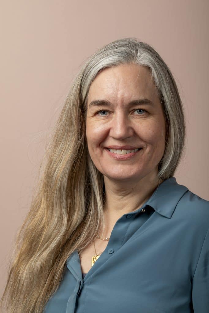 Solveig Pedersen, Jordemoder