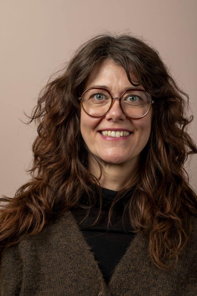 Zara Coupello, jordemoder