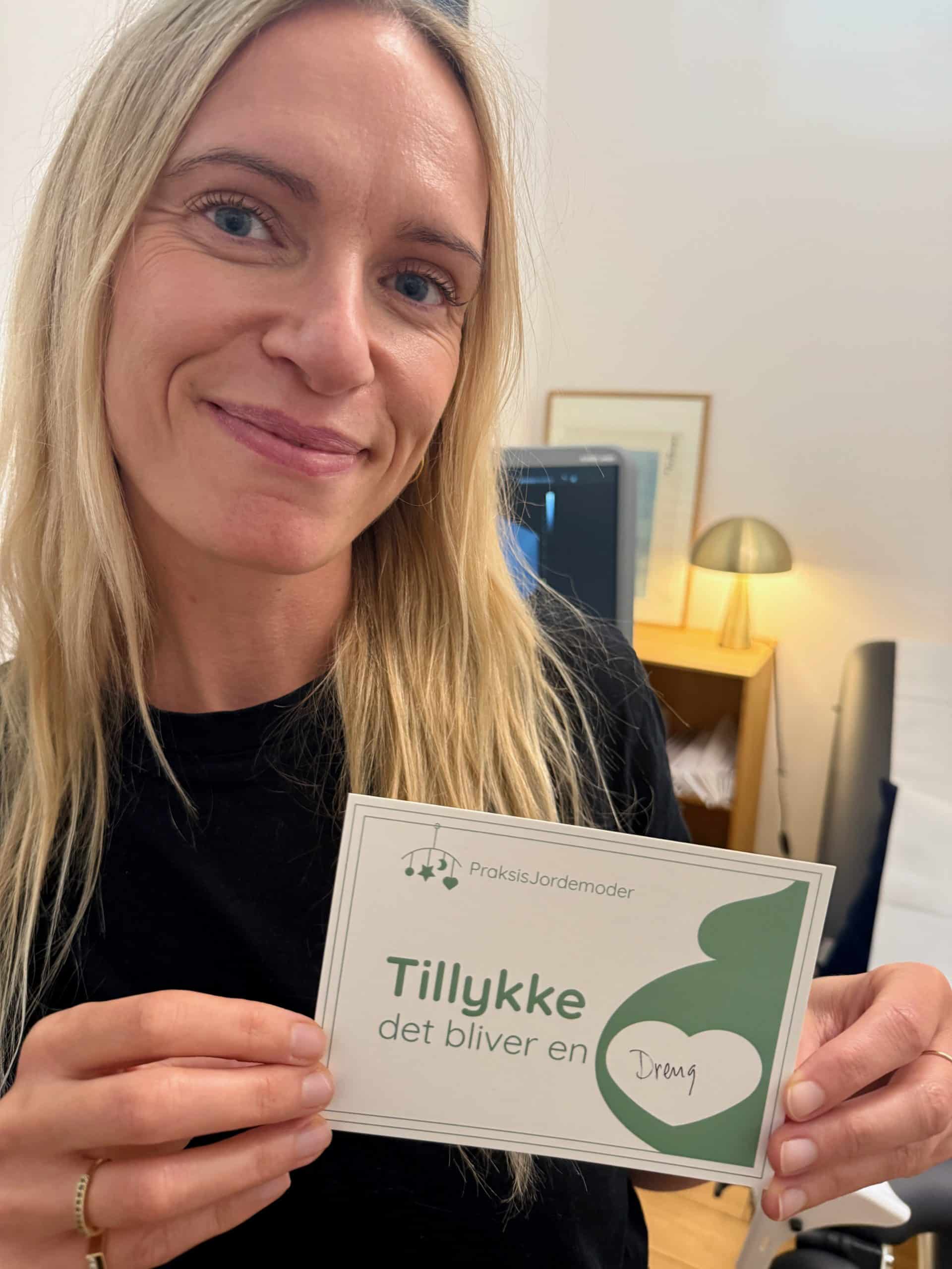 Kønsscanning kort udleveres